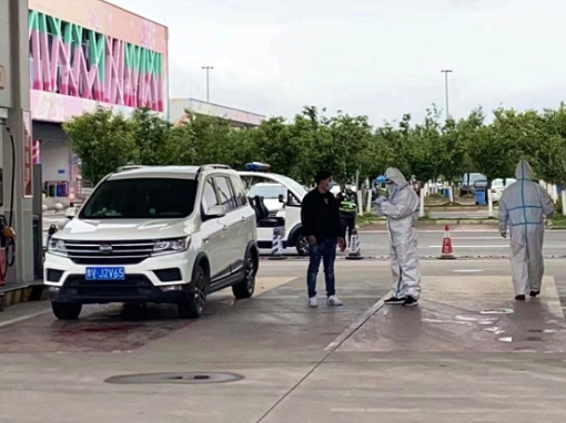 中路公司飛龍加油站妥善處置 “黃碼”事件..png 中路公司飛龍加油站妥善處置 “黃碼”事件..png